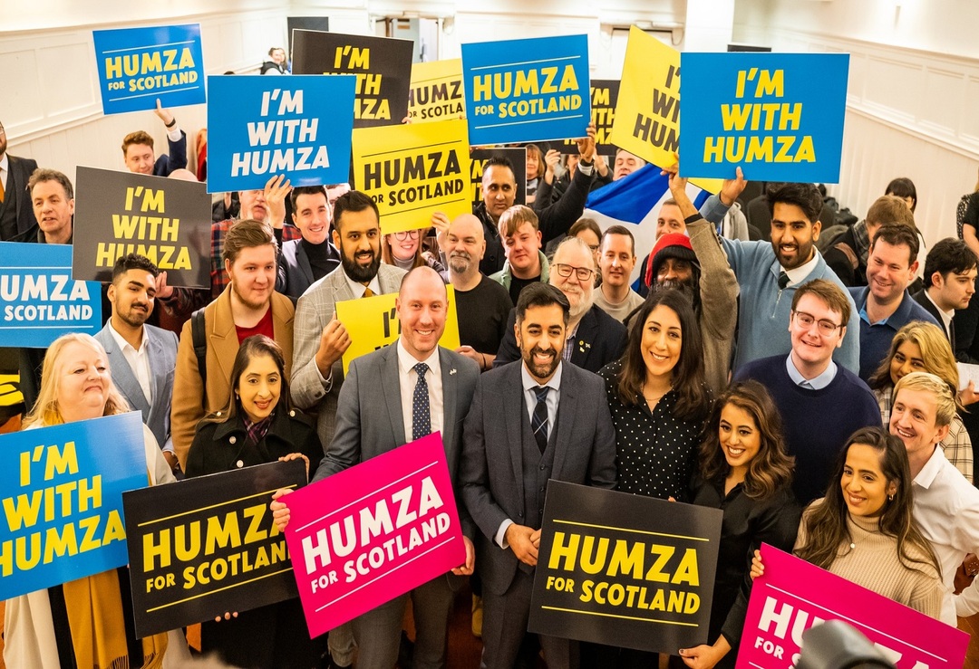 حمزة يوسف: أول مهاجر ومسلم يتولى منصب رئيس وزراء في اسكتلندا