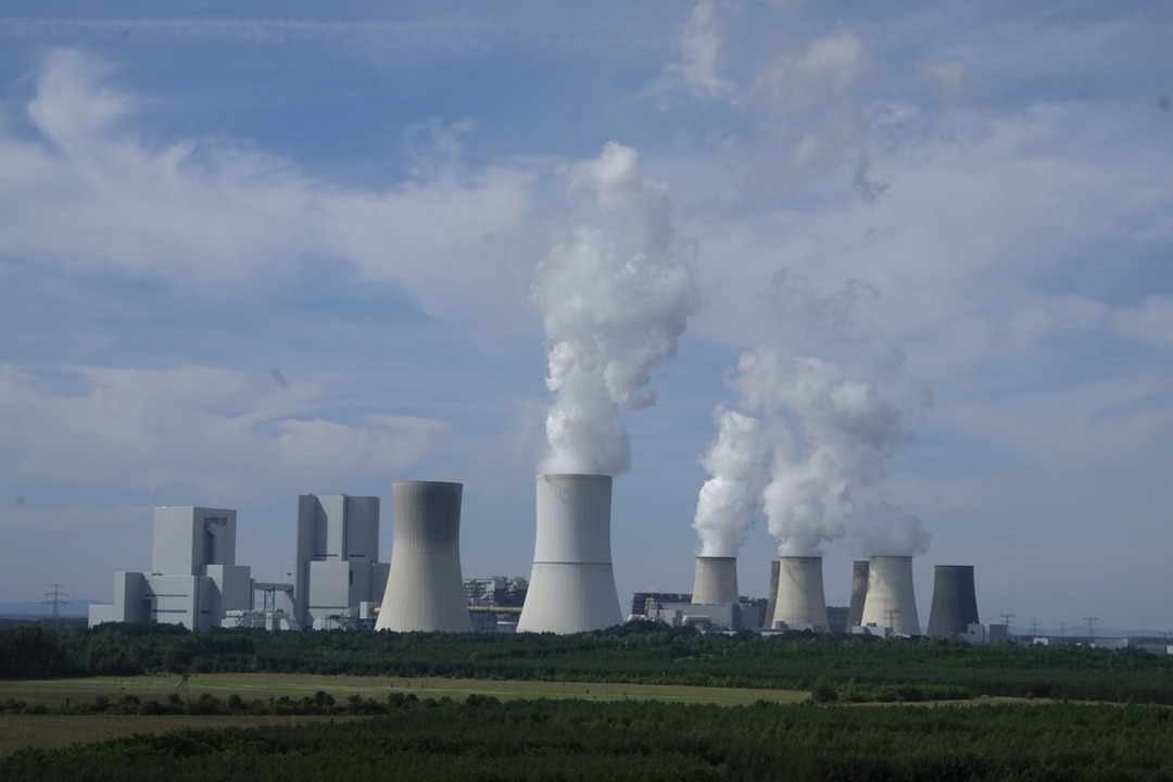 ألمانيا تطوي نهائياً صفحة الطاقة النووية