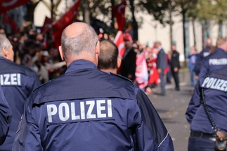 المشاركة في عمليات إعدام: اعتقال لاجئ يشتبه بانتمائه لداعش في مدينة إيسن الألمانية