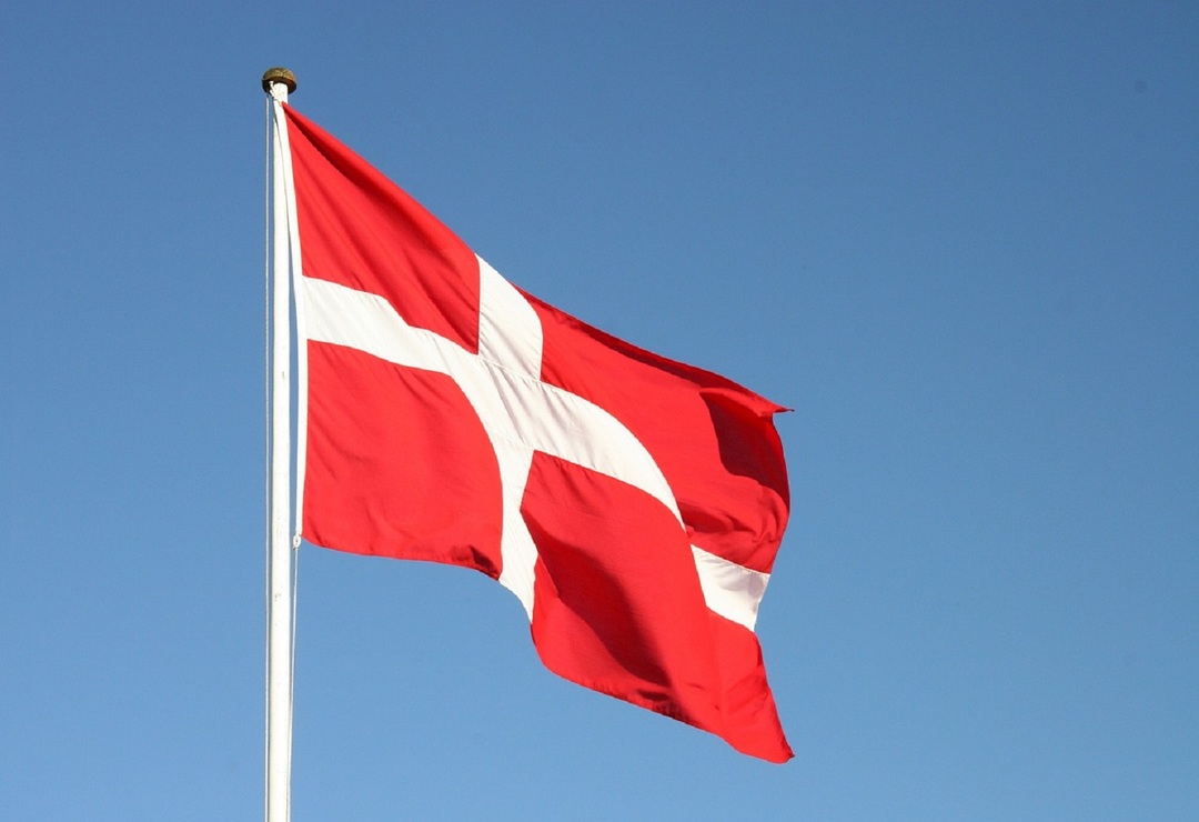 الدنمارك تنوي إلغاء لجوء من زاروا بلدانهم الأصلية