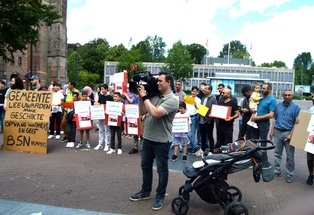 احتجاجات للمطالبة بتسريع إجراءات اللجوء في هولندا