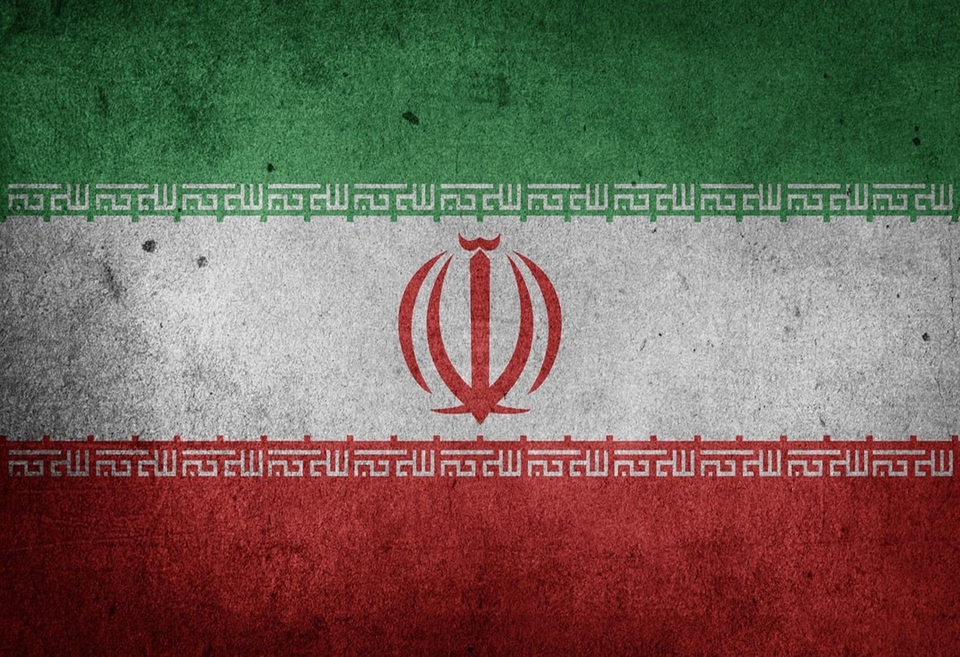 إيران تمنع تعليم اللغات بما فيها لغة 