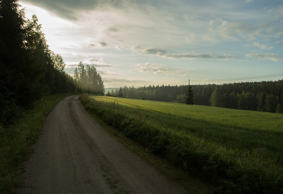اغلاق أخبر معبر حدودي بين فنلندا وروسيا بسبب تدفق كبير للمهاجرين